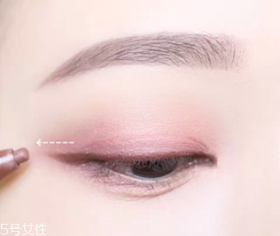 哪款粉底液適合裸妝 自然裸妝粉底推薦 哪款粉底液適合裸妝 自然裸妝粉底推薦