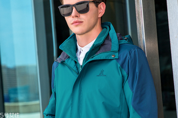 沖鋒衣透氣性怎么樣 要學(xué)會(huì)挑選 沖鋒衣透氣性怎么樣 要學(xué)會(huì)挑選