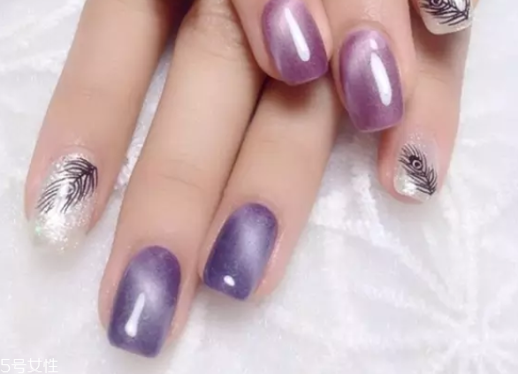 貓眼美甲最好看的顏色有哪些 這幾款誰(shuí)涂誰(shuí)是小魔女 貓眼美甲最好看的顏色有哪些 這幾款誰(shuí)涂誰(shuí)是小魔女