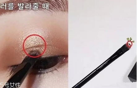 眼影盒里刷怎么用 基礎(chǔ)眼影刷使用方法 眼影盒里刷怎么用 基礎(chǔ)眼影刷使用方法