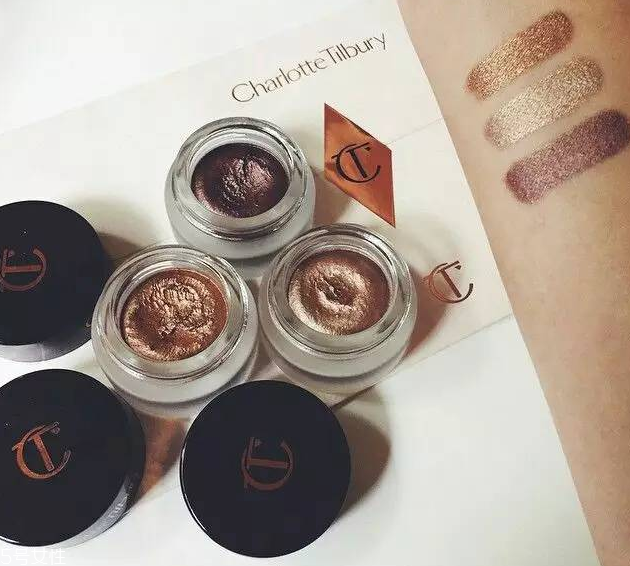 眼影膏有什么用 眼影膏正確打開方式 眼影膏有什么用 眼影膏正確打開方式