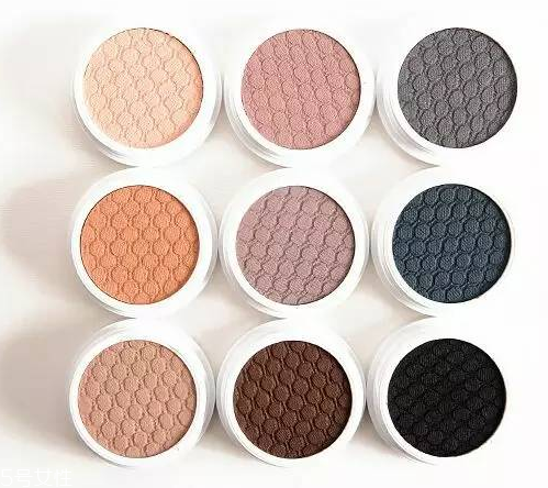 眼影膏有什么用 眼影膏正確打開方式 眼影膏有什么用 眼影膏正確打開方式