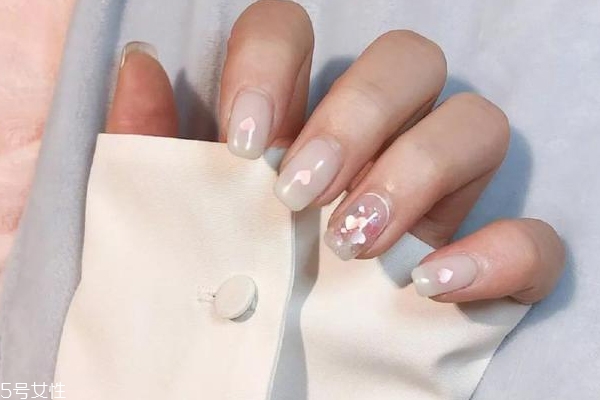 高人氣暈染美甲圖片 這幾款讓你的氣質(zhì)暴增 高人氣暈染美甲圖片 這幾款讓你的氣質(zhì)暴增