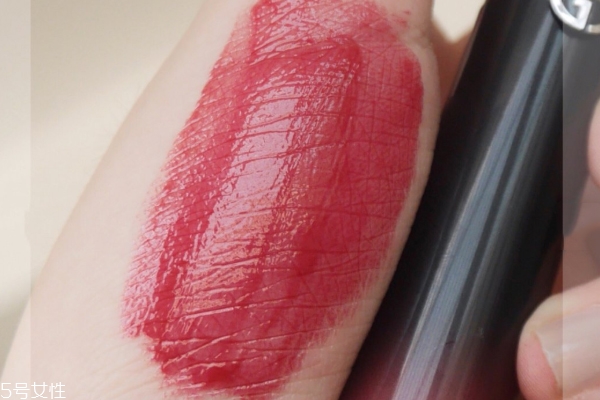 阿瑪尼黑管514是什么顏色 梅子豆沙人見(jiàn)人愛(ài) 阿瑪尼黑管514是什么顏色 梅子豆沙人見(jiàn)人愛(ài)