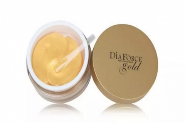 眼膜怎么貼 學(xué)會這些眼部重回年輕狀態(tài)