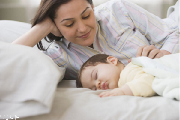 怎樣生出瓜子臉的寶寶 怎樣生出瓜子臉的寶寶