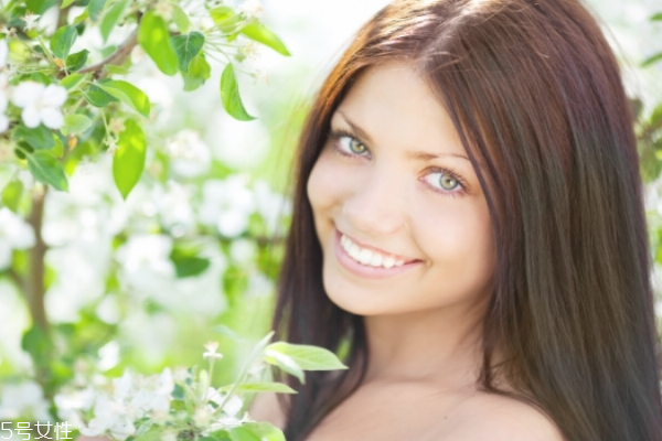 日霜怎么用 點涂法一定要學(xué)會