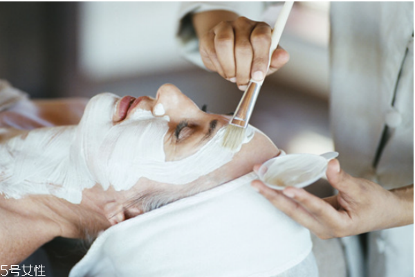 菲洛嘉面膜多久用一次 菲洛嘉面膜效果 菲洛嘉面膜多久用一次 菲洛嘉面膜效果