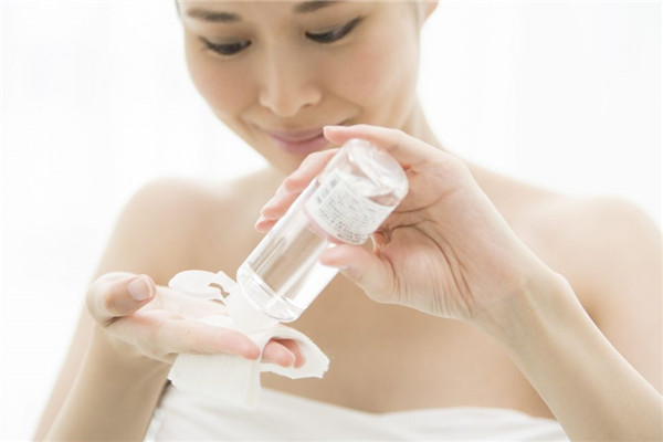 化妝水的用法有哪些 11種搭配與用法 化妝水的用法有哪些 11種搭配與用法