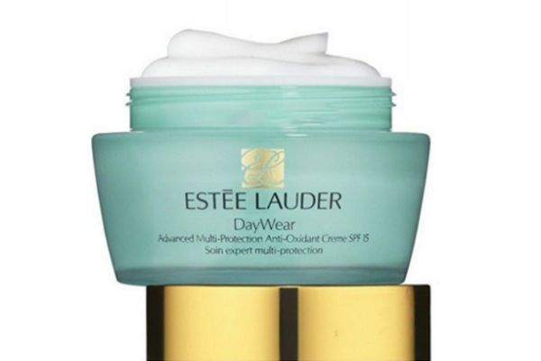 秋冬季節(jié)用什么面霜好 冬季護(hù)膚品排行榜 秋冬季節(jié)用什么面霜好 冬季護(hù)膚品排行榜