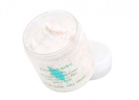 秋冬季節(jié)用什么面霜好 冬季護(hù)膚品排行榜 秋冬季節(jié)用什么面霜好 冬季護(hù)膚品排行榜