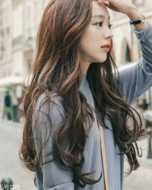 90后女生喜歡什么發(fā)型推薦 90后女生喜歡什么發(fā)型推薦