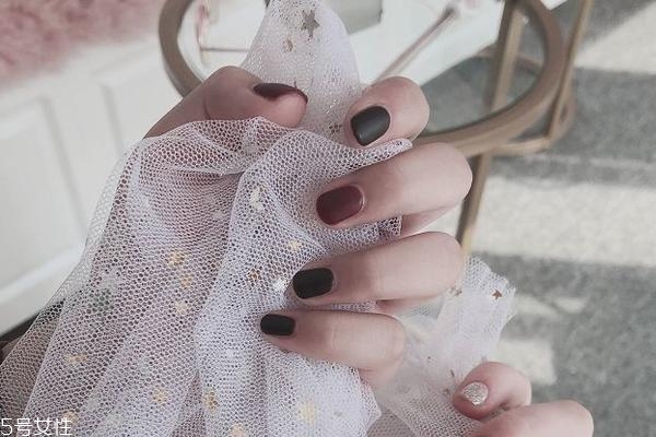 通勤風美甲圖片 幫上班族打造專業(yè)素養(yǎng) 通勤風美甲圖片 幫上班族打造專業(yè)素養(yǎng)