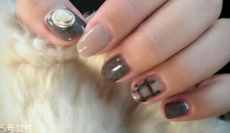 通勤風美甲圖片 幫上班族打造專業(yè)素養(yǎng) 通勤風美甲圖片 幫上班族打造專業(yè)素養(yǎng)