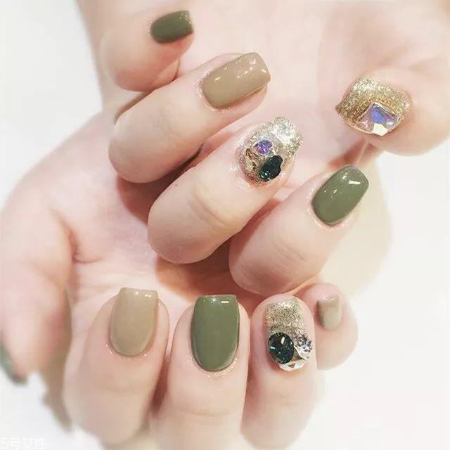 高級莫蘭迪色美甲圖片 這幾款盡顯低調(diào)淡雅氣質(zhì) 高級莫蘭迪色美甲圖片 這幾款盡顯低調(diào)淡雅氣質(zhì)