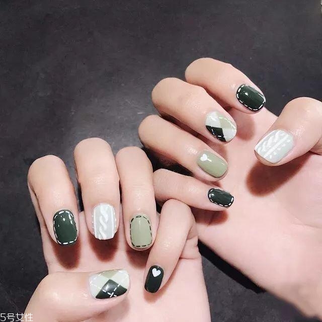 時尚綠色美甲圖片 這幾款非常抓人眼球 時尚綠色美甲圖片 這幾款非常抓人眼球
