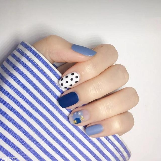 可愛波點美甲圖片 這幾款自帶減齡效果 可愛波點美甲圖片 這幾款自帶減齡效果