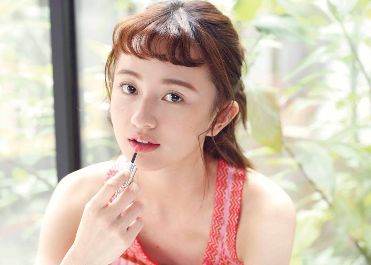 清新減齡妝容步驟要點(diǎn) 清新減齡妝容步驟要點(diǎn)