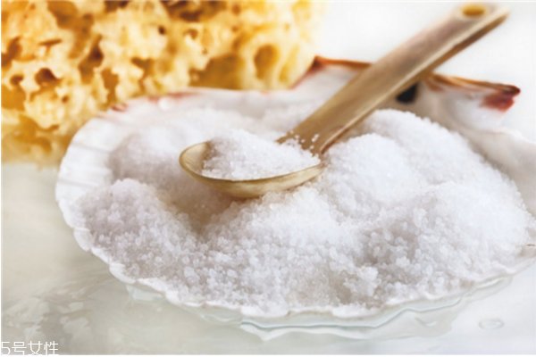 懷孕能用沐浴鹽嗎 懷孕用沐浴鹽要注意 懷孕能用沐浴鹽嗎 懷孕用沐浴鹽要注意