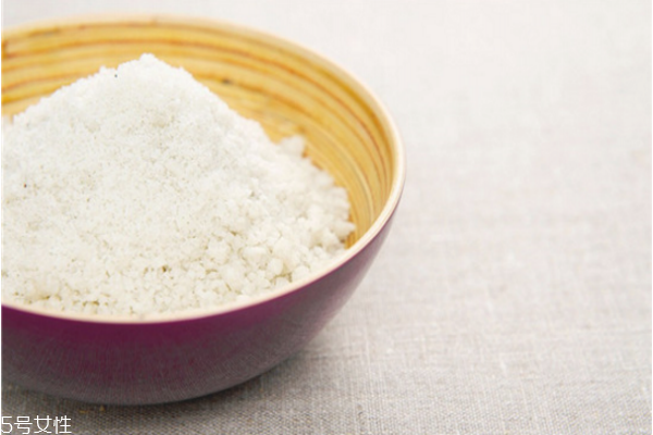 懷孕能用沐浴鹽嗎 懷孕用沐浴鹽要注意 懷孕能用沐浴鹽嗎 懷孕用沐浴鹽要注意