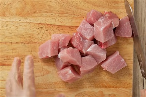 菠蘿咕唊肉的做法 最好吃的糖醋肉 菠蘿咕唊肉的做法 最好吃的糖醋肉