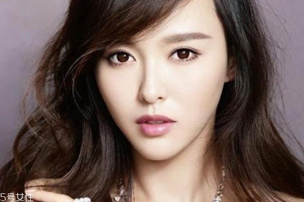 去角質(zhì)有利于吸收護(hù)膚品嗎 別用刺激成分 去角質(zhì)有利于吸收護(hù)膚品嗎 別用刺激成分