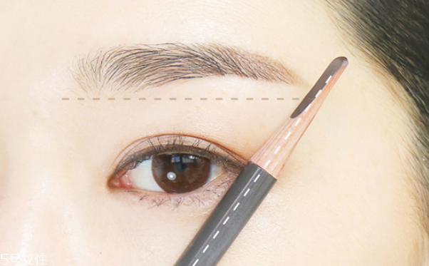 秋天畫什么眉毛好看 眉毛畫法教程 秋天畫什么眉毛好看 眉毛畫法教程