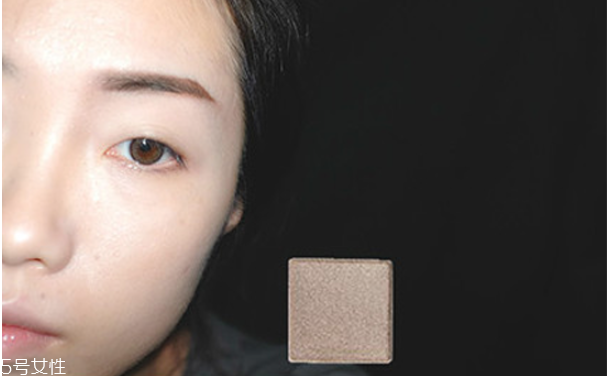 韓式粗平一字眉畫(huà)法圖解 最簡(jiǎn)單的自己畫(huà)眉方法 韓式粗平一字眉畫(huà)法圖解 最簡(jiǎn)單的自己畫(huà)眉方法