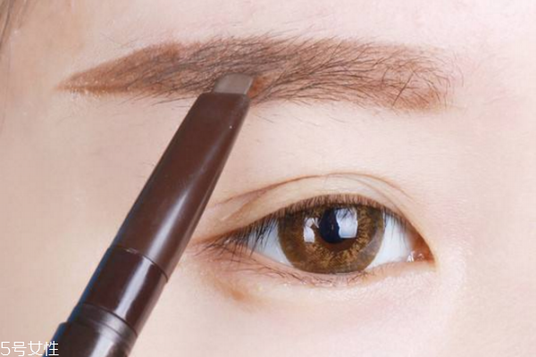 史上最簡(jiǎn)單的畫眉方法 快速畫眉毛方法
