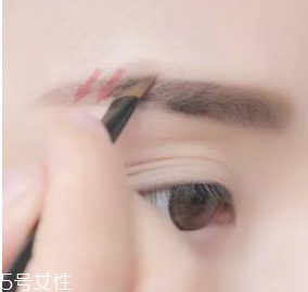 史上最簡(jiǎn)單的畫眉方法 快速畫眉毛方法