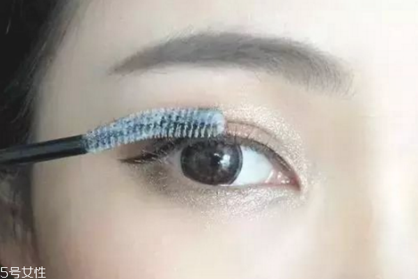 怎樣畫睫毛才會更卷翹 這樣畫睫毛好看 怎樣畫睫毛才會更卷翹 這樣畫睫毛好看