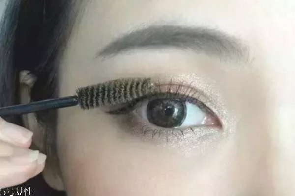 怎樣畫睫毛才會更卷翹 這樣畫睫毛好看 怎樣畫睫毛才會更卷翹 這樣畫睫毛好看