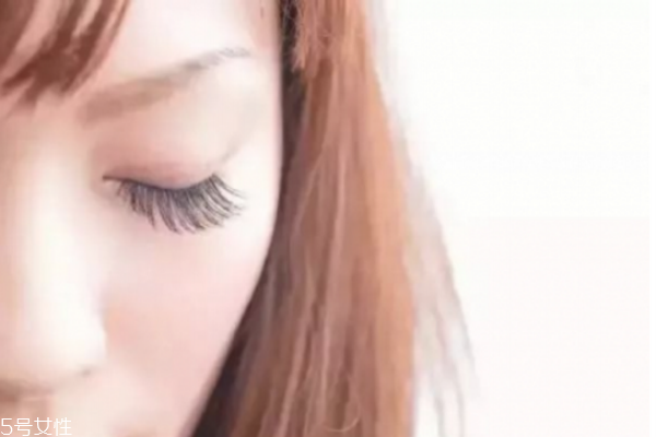 怎么樣讓睫毛變長 使睫毛增長的有效方法 怎么樣讓睫毛變長 使睫毛增長的有效方法