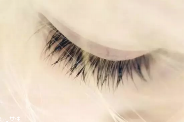 怎么樣讓睫毛變長 使睫毛增長的有效方法 怎么樣讓睫毛變長 使睫毛增長的有效方法