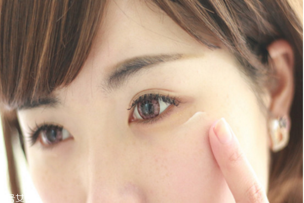 香緹卡眼霜怎么樣 香緹卡鉆石眼霜功效 香緹卡眼霜怎么樣 香緹卡鉆石眼霜功效