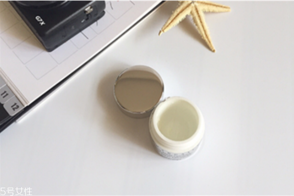 香緹卡眼霜怎么樣 香緹卡鉆石眼霜功效 香緹卡眼霜怎么樣 香緹卡鉆石眼霜功效