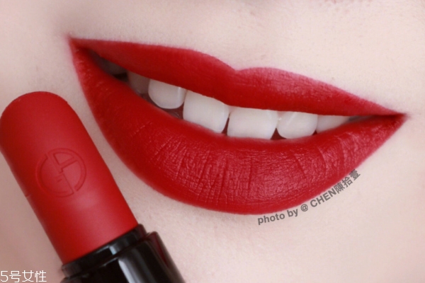 阿瑪尼啞光403滋潤嗎 阿瑪尼啞光403是什么顏色 阿瑪尼啞光403滋潤嗎 阿瑪尼啞光403是什么顏色