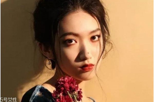 怎樣畫睫毛才會更卷翹 這樣畫睫毛好看 怎樣畫睫毛才會更卷翹 這樣畫睫毛好看