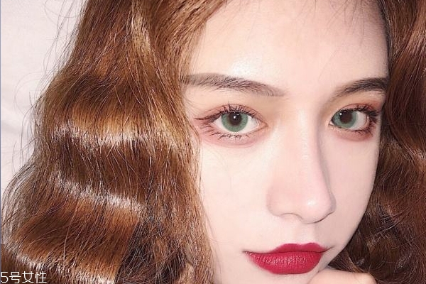 美瞳戴不舒服怎么辦 4點(diǎn)干貨知識了解一下