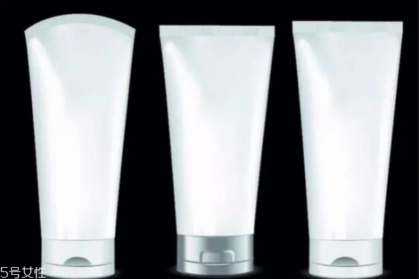 洗臉有哪些誤區(qū) 洗臉的正確方法 洗臉有哪些誤區(qū) 洗臉的正確方法