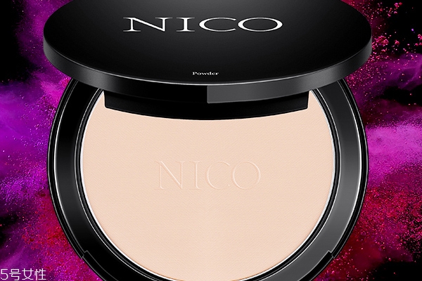 用粉餅怎么定妝 4招妝容更加精致服帖 用粉餅怎么定妝 4招妝容更加精致服帖