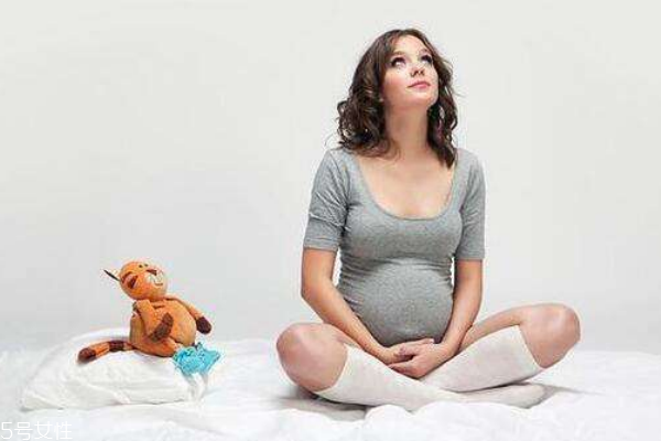 女性懷孕中期能吃酸菜么 女性懷孕中期能吃酸菜么