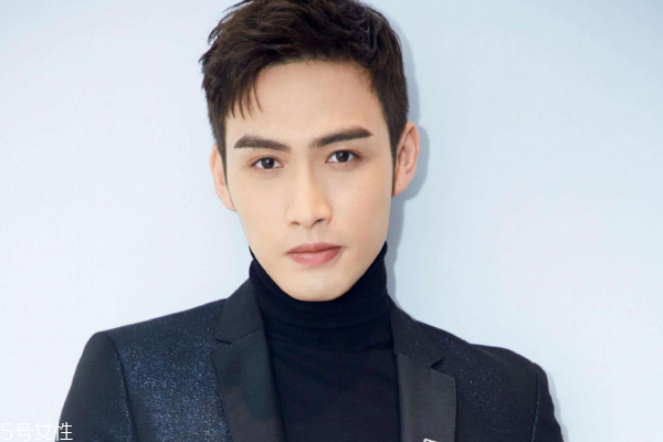 男神是怎么養(yǎng)成的，3分鐘速成法