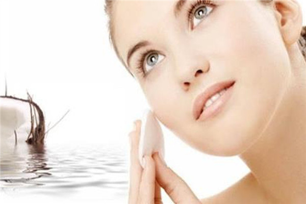 椰子油可以直接涂臉嗎 6大椰子油錯(cuò)誤用法 椰子油可以直接涂臉嗎 6大椰子油錯(cuò)誤用法