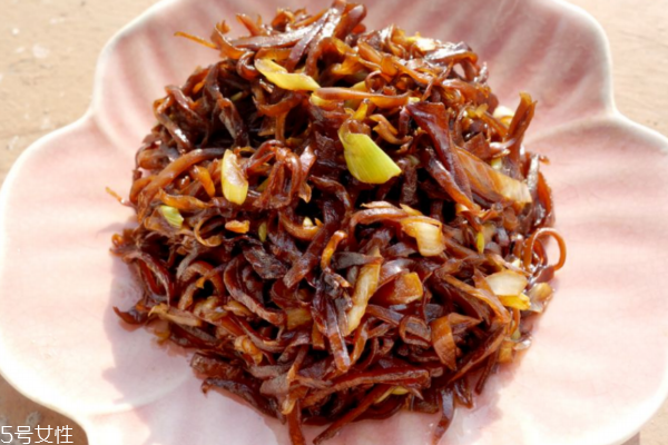 女性懷孕中期能吃咸菜嗎 女性懷孕中期能吃咸菜嗎