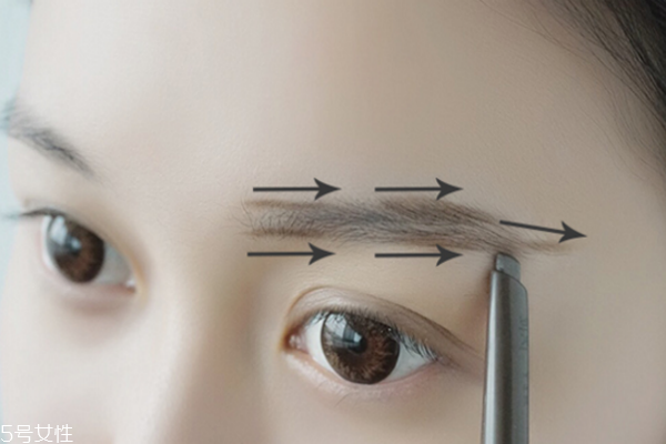 秋冬慵懶妝容教程 溫柔美膩的秋冬妝容 秋冬慵懶妝容教程 溫柔美膩的秋冬妝容