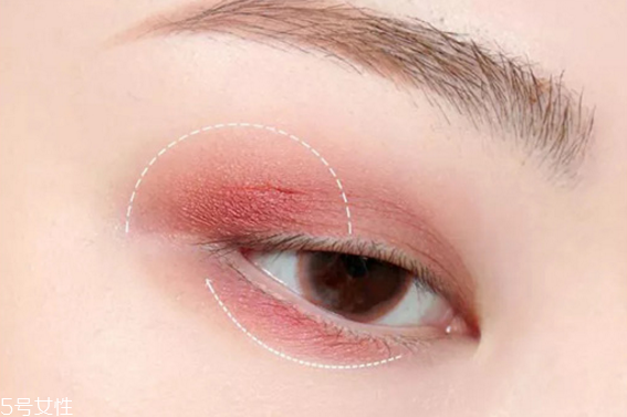 秋冬慵懶妝容教程 溫柔美膩的秋冬妝容 秋冬慵懶妝容教程 溫柔美膩的秋冬妝容