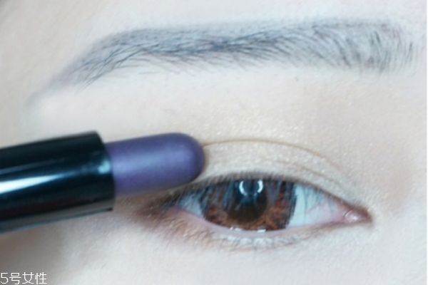 冬天怎么化妝 秋冬暖色妝容教程 冬天怎么化妝 秋冬暖色妝容教程