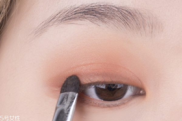 冬天怎么化妝 秋冬暖色妝容教程 冬天怎么化妝 秋冬暖色妝容教程