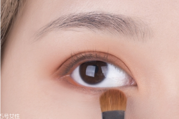 冬天怎么化妝 秋冬暖色妝容教程 冬天怎么化妝 秋冬暖色妝容教程